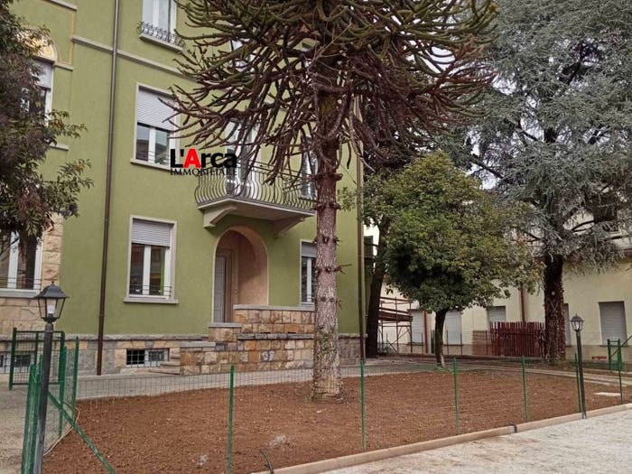 Appartamento trilocale in vendita in Via Antonio Berlese, Redona, Bergamo