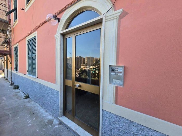 Appartamento bilocale in vendita in Via Dei Bedinotti Interno, San Martino, Genova