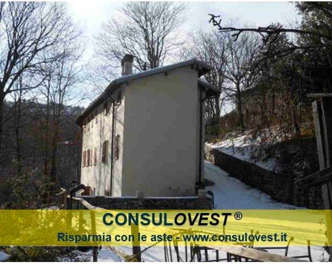 Casa con 6 locali in vendita in Località Castello, Laino
