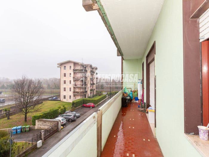 Appartamento bilocale in vendita in Via Milano e C, Fiumicello, Brescia