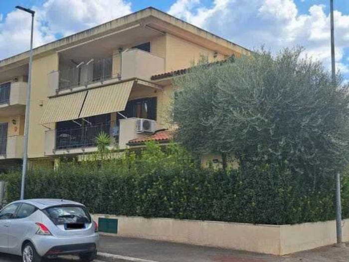 Appartamento trilocale in vendita in Via Angelo Guelfi, Braccagni, Grosseto