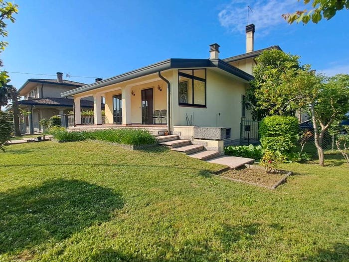Casa con 6 locali in vendita in Via Filippo Turati, Lughetto, Campagna Lupia