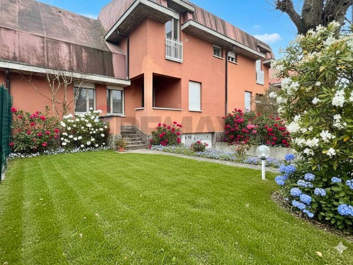 Casa con 5 locali in vendita in VIA AUSTRIA, Morbidina Cuneo, Carpi