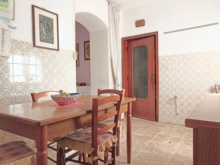 Casa con 6 locali in vendita in Via Amsicora, Ossi