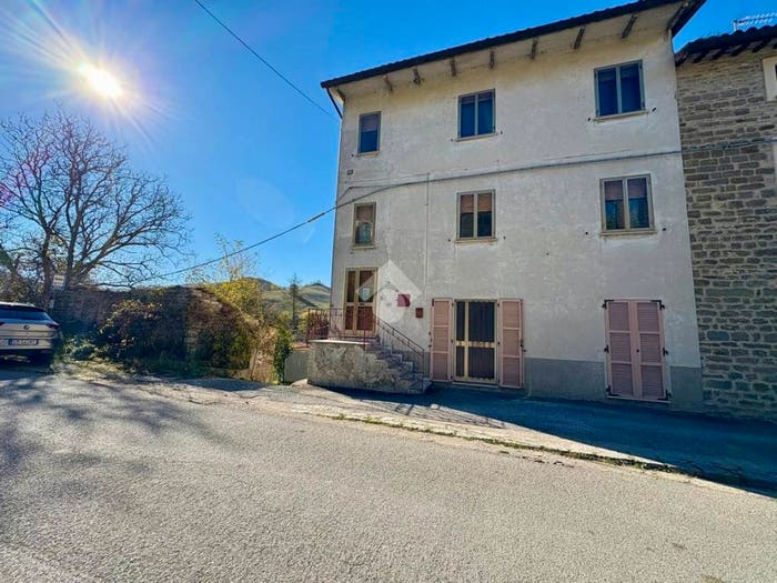 Appartamento con 5 locali in vendita in Località San Rocco, Cantiano