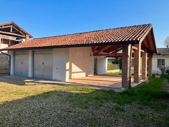 Casa trilocale in vendita in Via Immacolata, Centro, Mezzana Bigli