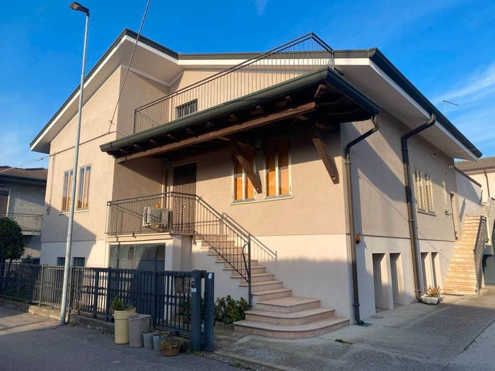 Casa con 5 locali in vendita in Via Umberto I, Centro, Bovolone