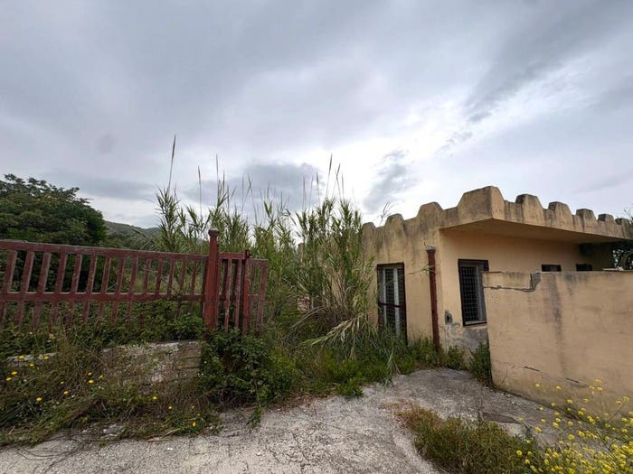 Casa trilocale in vendita in Via degli Uliveti, Mondragone