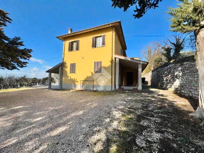 Casa con 6 locali in vendita in V Castelli del Chiascio, Palazzo Petrignano, Assisi
