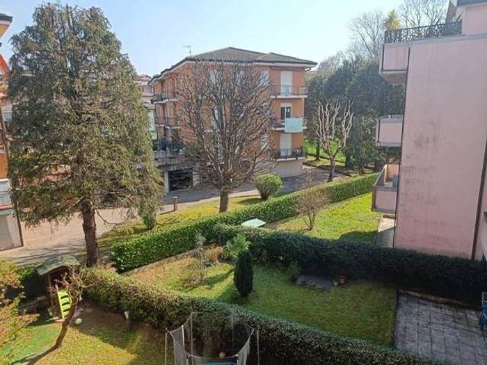 Appartamento trilocale in vendita in Lipomo