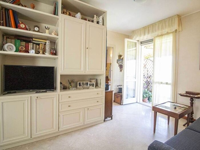 Appartamento trilocale in vendita in Via Micheli, Marco Polo Don Bosco, Viareggio