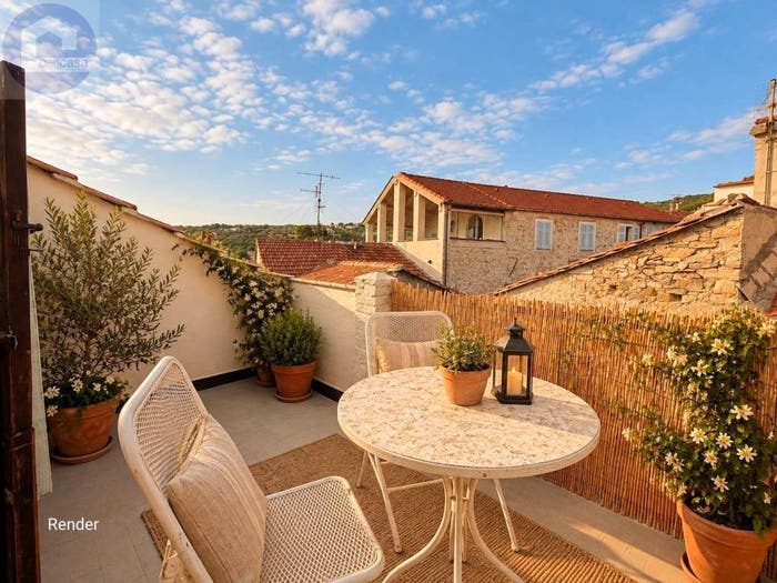 Appartamento trilocale in vendita in Via Domenico Bruno, Porto Maurizio, Imperia