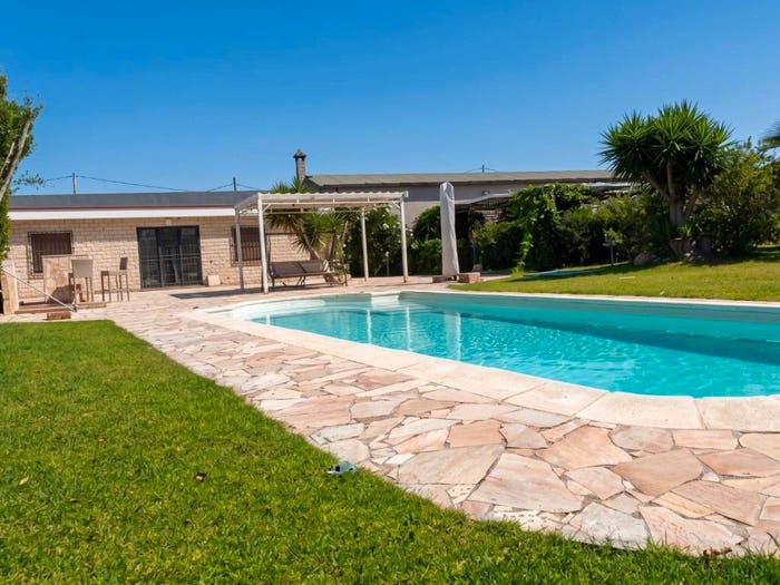 Casa con 5 locali in vendita in Strada Statale Carlo Felice, Monastir