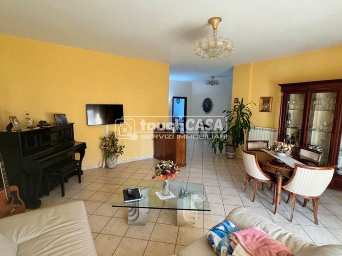 Appartamento trilocale in vendita in Viale John Fitzgerald Kennedy, Aversa