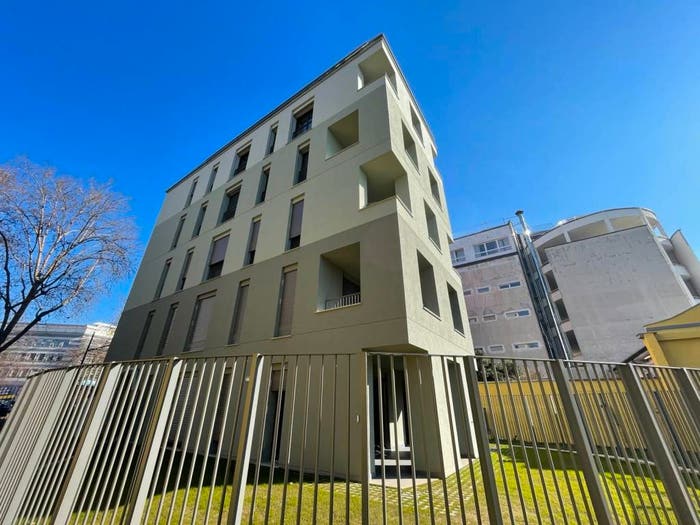 Appartamento trilocale in vendita in Viale Certosa, Certosa, Milano