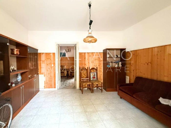 Casa con 6 locali in vendita in Via Giovan Battista Impallomeni, Centro, Milazzo