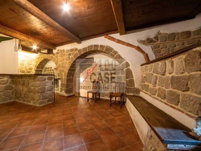 Appartamento trilocale in vendita in Via Custoza, Abbadia San Salvatore