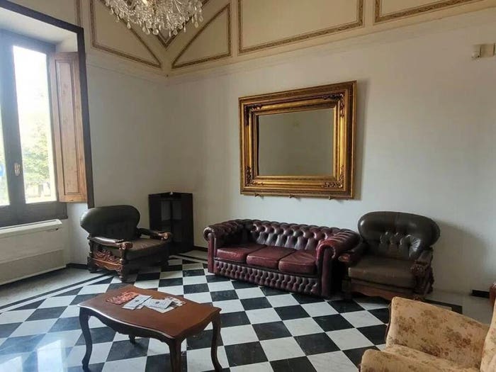 Appartamento con 6 locali in vendita in Via Antonio Lo Frasso No Number, Pivarada, Alghero