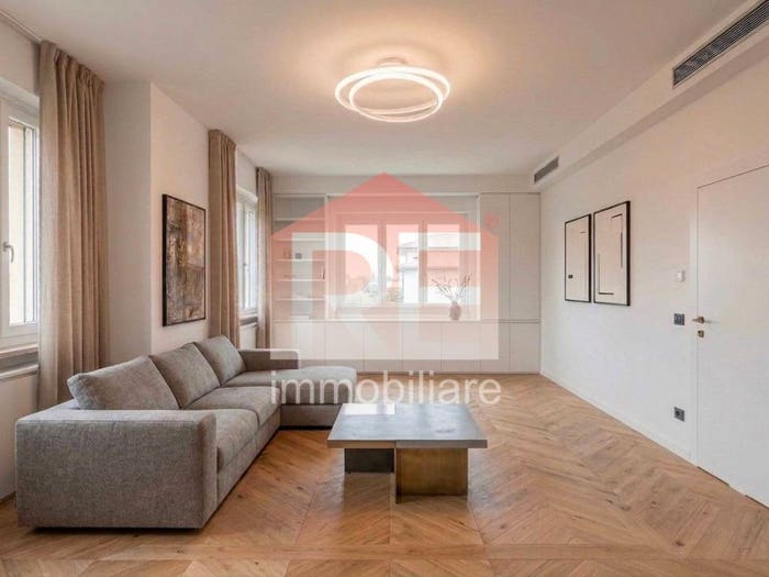 Appartamento con 6 locali in vendita in Via Carlo Alberto Pizzardi, Massarenti, Bologna