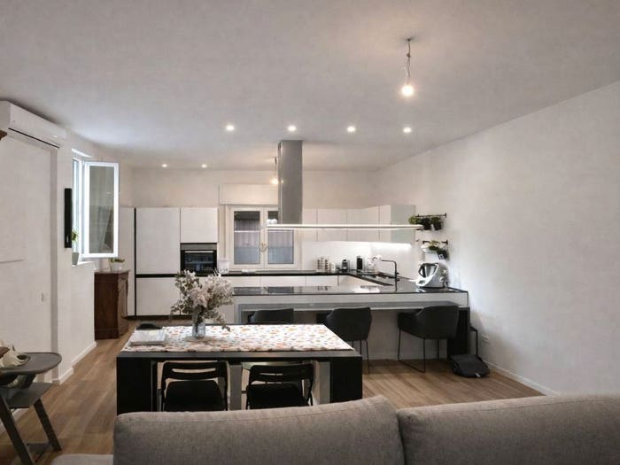 Appartamento quadrilocale in vendita in Centro, Luisago