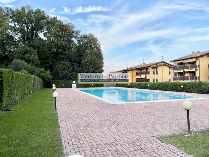 Appartamento trilocale in vendita in Via Alessandria d'Egitto, Entroterra, Desenzano del Garda
