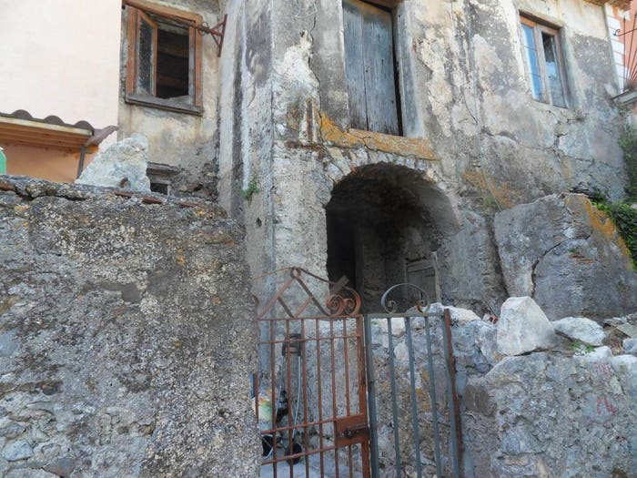 Casa quadrilocale in vendita in Via Massa Varacia, Massa, Maratea