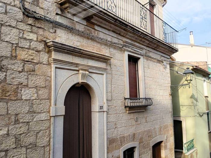 Casa con 6 locali in vendita in via roma, Castelbottaccio