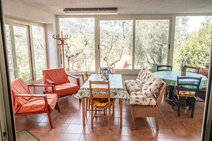Casa quadrilocale in vendita in Via Ferrari, Cottanello