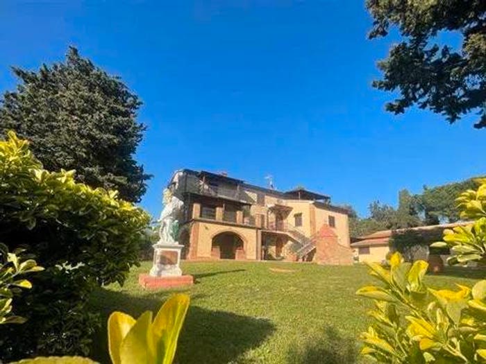 Casa con 6 locali in vendita in Campagna Circostante, Guardistallo