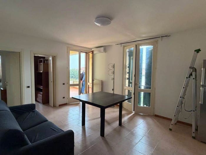Appartamento trilocale in vendita in Via San Lorenzo, Sola, Fara Olivana con Sola
