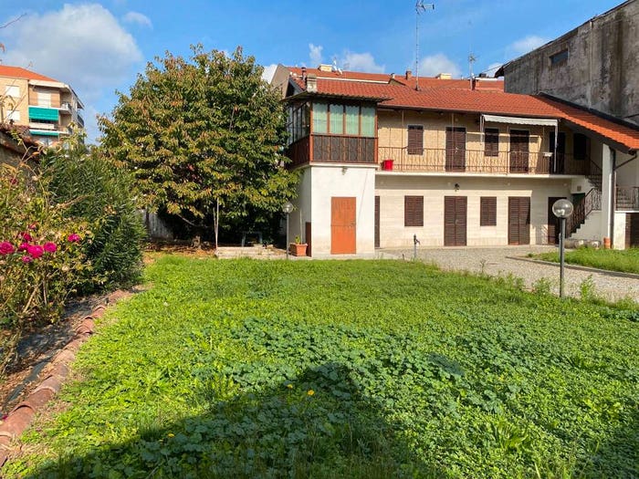 Casa con 6 locali in vendita in Via Castellazzo, Centro, Orbassano