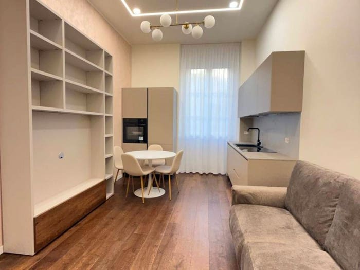 Appartamento bilocale in vendita in Via Giulio e Corrado Venini, Centrale, Milano