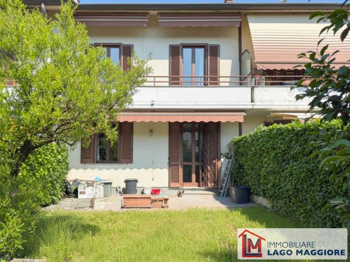 Casa con 5 locali in vendita in Via Aprile, Centro, Ispra
