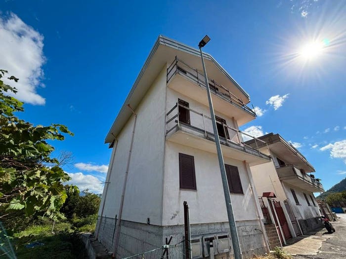 Appartamento trilocale in vendita in Via Rosario Livatino, Starza Dei Leoni, Castel San Giorgio