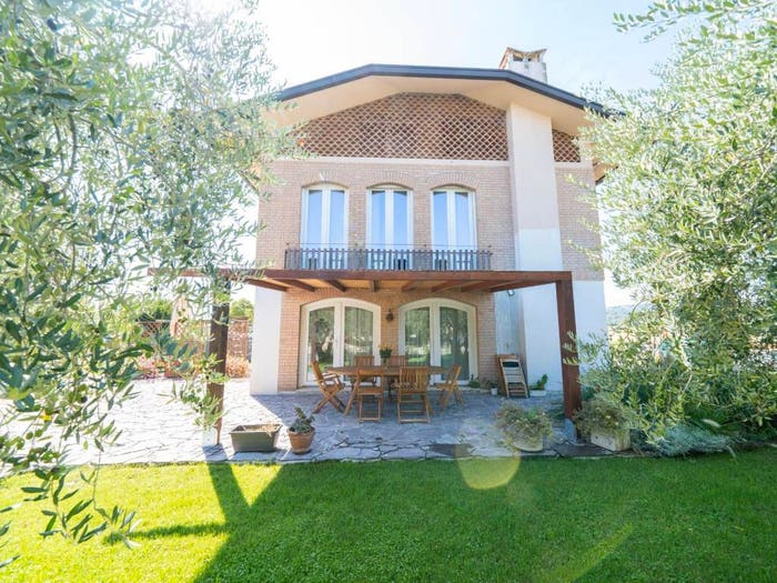 Casa con 6 locali in vendita in Via Tipano, Settecrociari, Cesena