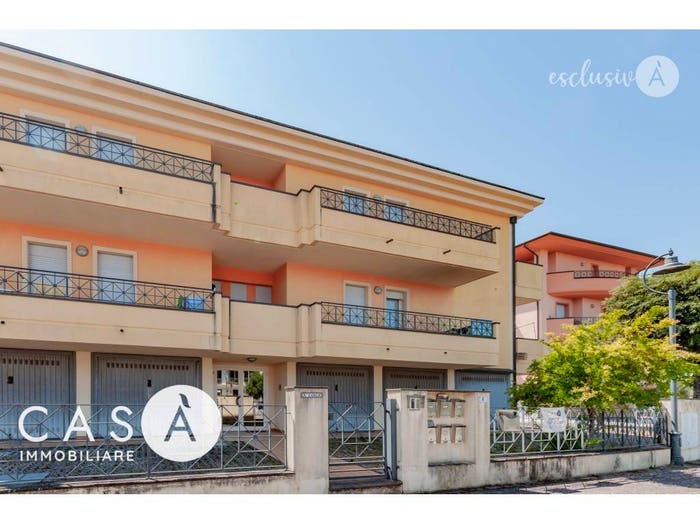 Appartamento trilocale in vendita in BellariaIgea Marina