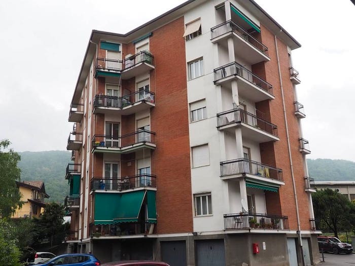Appartamento bilocale in vendita in Viale Verbano, Centro, Gavirate