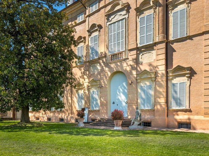 Casa con 6 locali in vendita in Via Frassoni, Centro, Finale Emilia