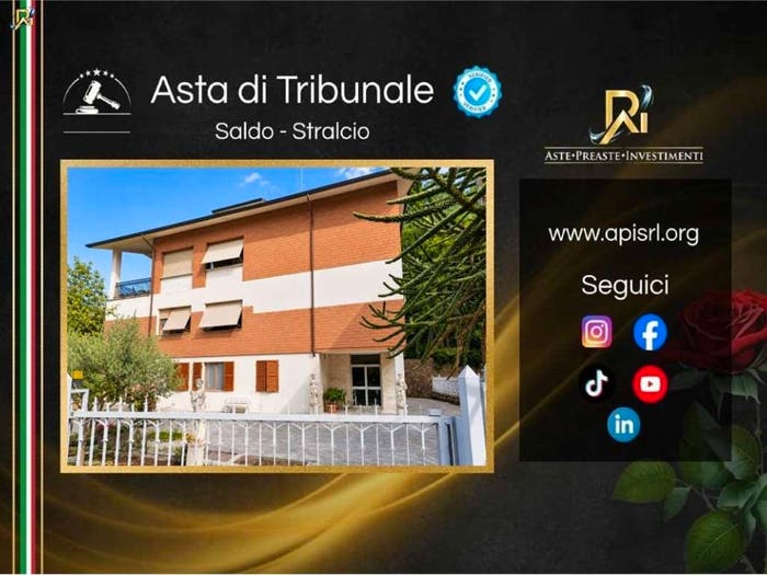 Appartamento con 6 locali in vendita in Via Nestore Zachilli, Centro, Fabriano