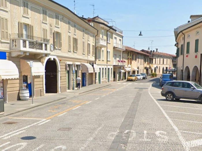 Appartamento bilocale in vendita in Centro, Dello