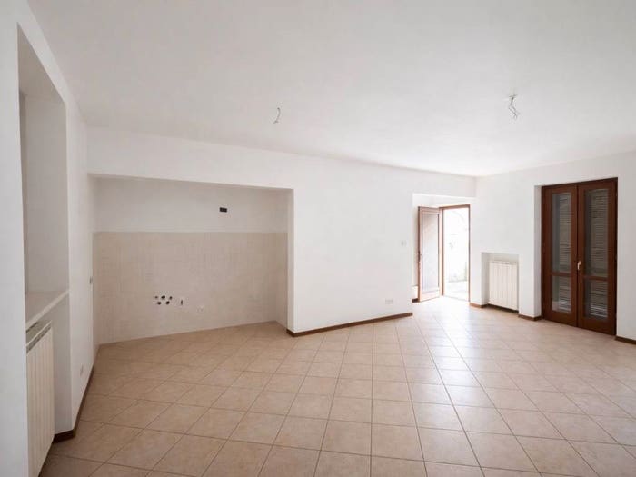 Appartamento bilocale in vendita in Via Ettore Panni, Centro, Castelverde