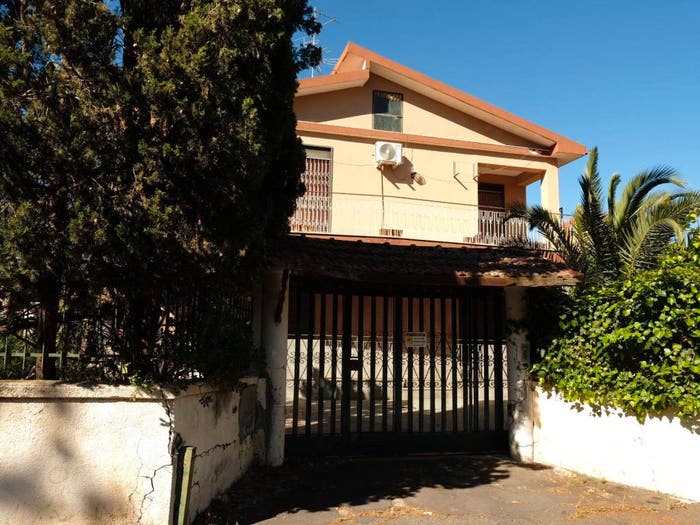 Casa con 6 locali in vendita in VIA CAPOPASSERO, Centro, Mascalucia