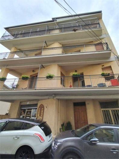 Appartamento con 5 locali in vendita in via levante, Pratola Peligna