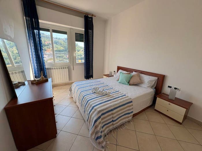 Appartamento bilocale in vendita in Via Giuseppe Airenti, Porto Maurizio, Imperia