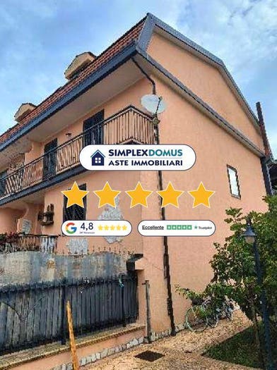 Casa con 6 locali in vendita in via Pantano, Centro, Polla