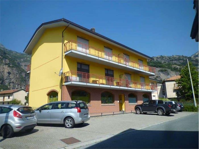 Appartamento trilocale in vendita in Centro, Donnas