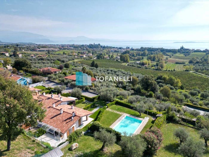 Appartamento trilocale in vendita in Via Repubblica, Soiano, Soiano del Lago