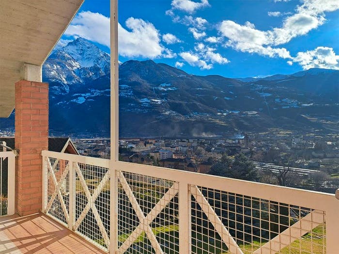 Casa bilocale in vendita in Frazione PorossanRoppoz, Centro, Aosta