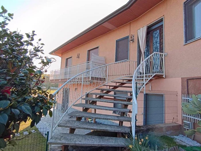 Appartamento trilocale in vendita in Centro, Borgomanero