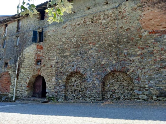 Casa con 6 locali in vendita in Borgo Sant'Alberto, Centro, Carpeneto